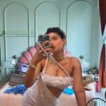 10_busty-celebrity-escorts-delhi