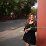 8_hot-thighs-model-escorts-delhi